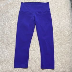 Lululemon cropped Leggings Size 6 Royal Purple
